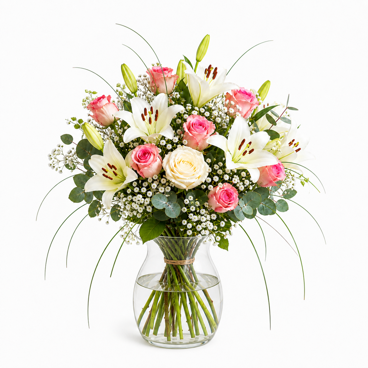 Heller Muttertagsstrauß mit weißen Lilien, Rosen und Eukalyptus